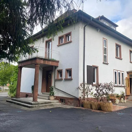 120qm Altbauwohnung *